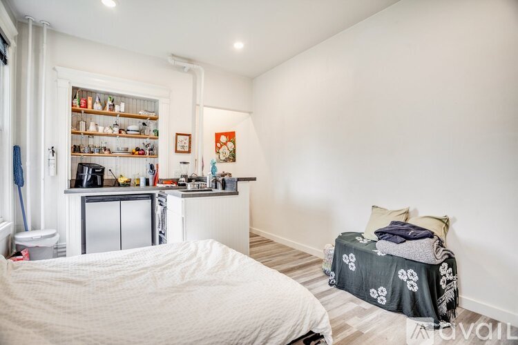 2713 Fremont Ave S Studio Apartment for Rent - Photo gallery 4