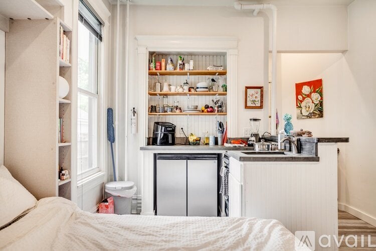 2713 Fremont Ave S Studio Apartment for Rent - Photo gallery 5