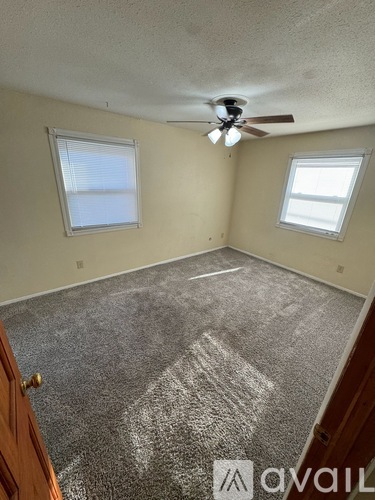 100 Outer Park Drive 2 Beds Apartment for Rent - Photo gallery 2