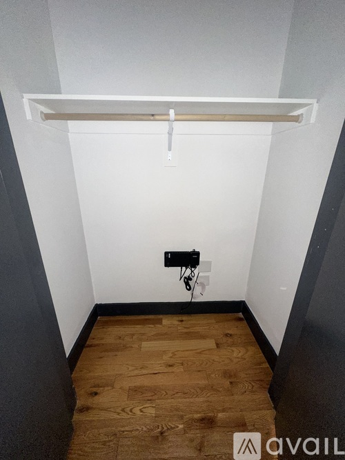 568 Communipaw Ave Studio Apartment for Rent - Photo gallery 5