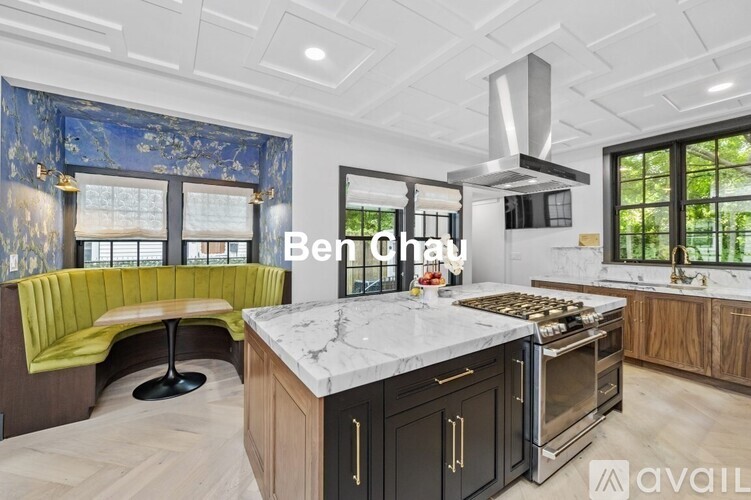 208 Windsor St 3 Beds Single Family Home for Rent - Photo gallery 4