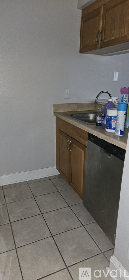 4752 W Napoleon Ave 1 Condo for Rent - Photo gallery 3