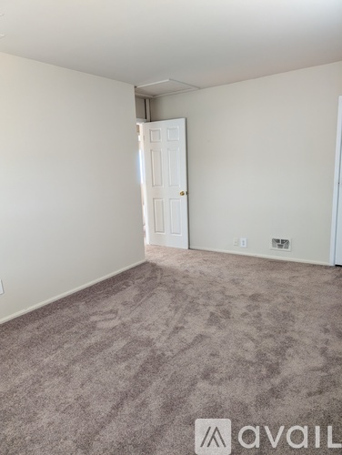 1502 Valley Drive 2 Beds Single Family Home for Rent - Photo gallery 5