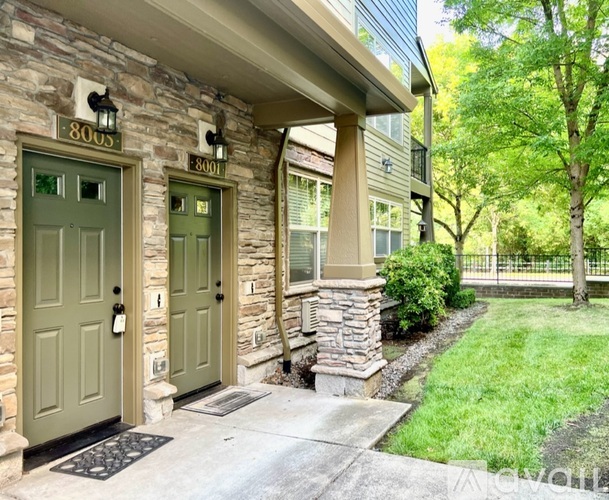 8005 NE Rockne Way 3 Beds Condo for Rent - Photo gallery 2