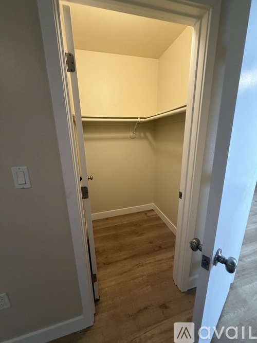 1941 Olive Ave 1 Single Family Home for Rent - Photo gallery 5