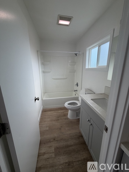 1947 Olive Ave 1 Single Family Home for Rent - Photo gallery 3