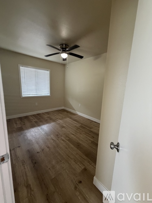 1947 Olive Ave 1 Single Family Home for Rent - Photo gallery 5