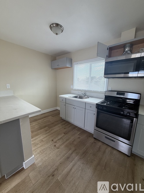 1943 Olive Ave 1 Single Family Home for Rent - Photo gallery 3