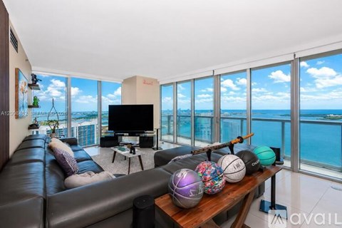 465 Brickell Ave 3 Beds Apartment for Rent