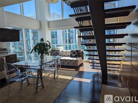 41 SE 5Th St 2 Beds Apartment for Rent