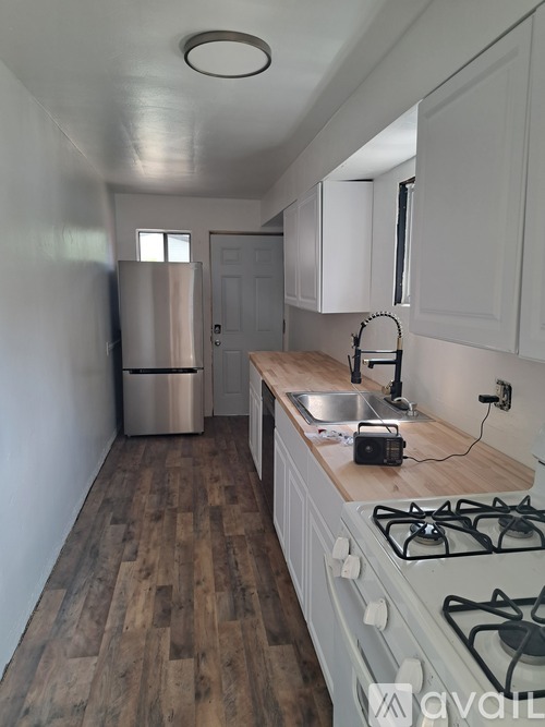 618 E 16th Ave 5 Beds Single Family Home for Rent - Photo gallery 2