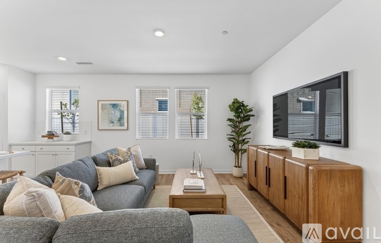 26654 Indigo Way 5 Beds Single Family Home for Rent - Photo gallery 4
