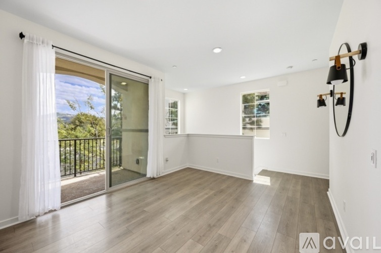 429 Lake Shore Way 3 Beds Townhouse for Rent - Photo gallery 4