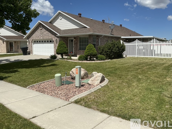 948 1730 North Street 3 Beds Single Family Home for Rent - Photo gallery 2