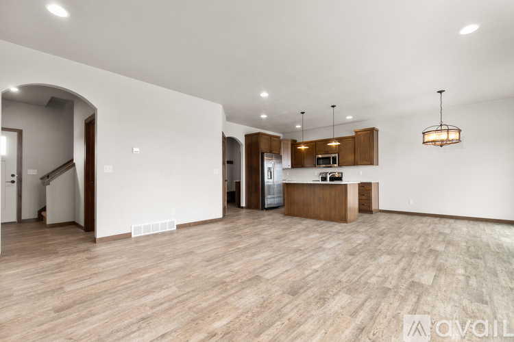 1106 Craftsmen Ct 4 Beds Townhouse for Rent - Photo gallery 2