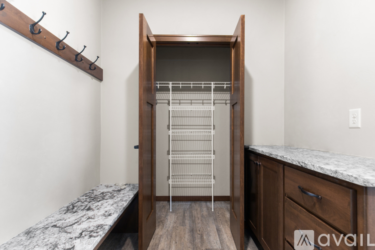 1106 Craftsmen Ct 4 Beds Townhouse for Rent - Photo gallery 3