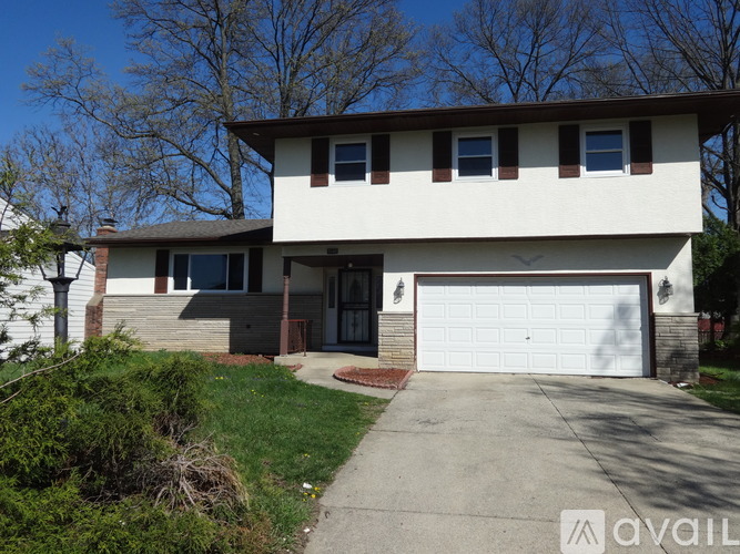 5142 Northcliff Loop E 5 Beds Single Family Home for Rent - Photo gallery 1