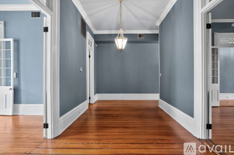 609 Royal St 1 Apartment for Rent - Photo gallery 4