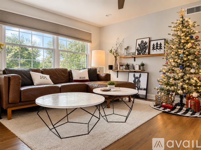 3216 San Vicente Avenue 3 Beds Single Family Home for Rent - Photo gallery 5