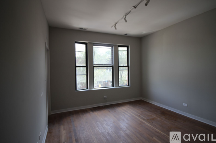 4208 N Milwaukee Ave 1 Apartment for Rent - Photo gallery 1