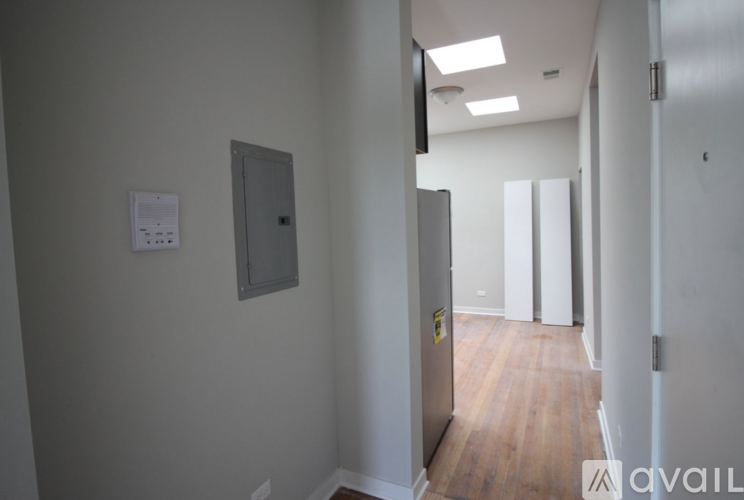4208 N Milwaukee Ave 1 Apartment for Rent - Photo gallery 5