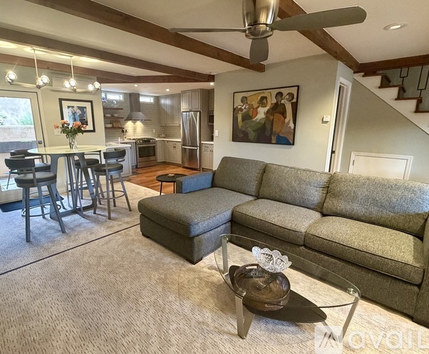 615 Bishops Lodge Rd 2 Beds Townhouse for Rent - Photo gallery 1