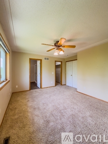 23684 Birch Rd 5 Beds Single Family Home for Rent - Photo gallery 2