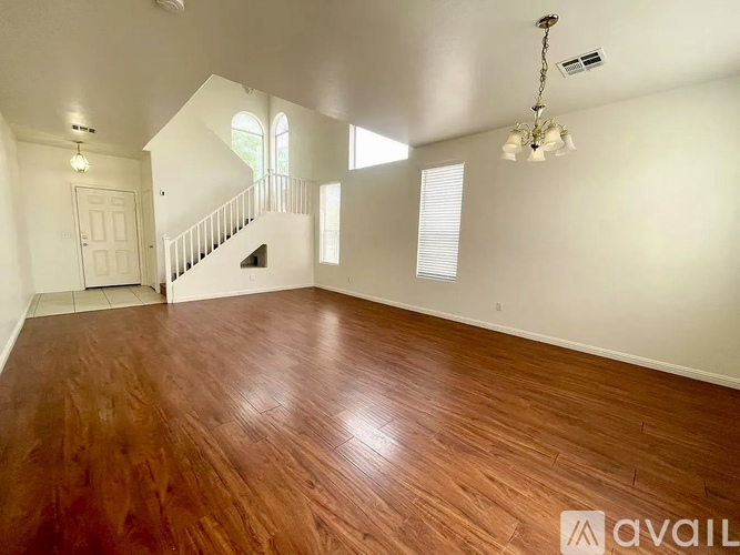 5936 Wood Petal St 4 Beds Single Family Home for Rent - Photo gallery 3