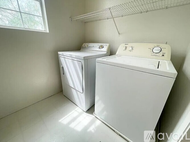 5936 Wood Petal St 4 Beds Single Family Home for Rent - Photo gallery 5