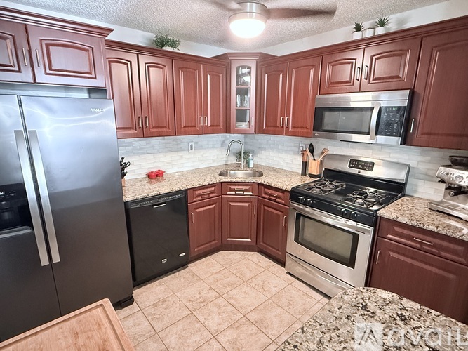 17 Augusta Court 2 Beds Condo for Rent - Photo gallery 5