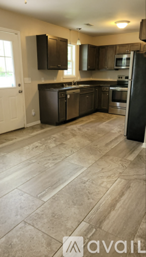 112 Miller Street 3 Beds Apartment for Rent - Photo gallery 3