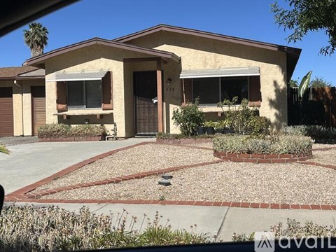 639 Corona Street 2 Beds Apartment for Rent
