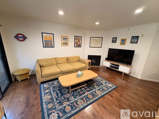 1118 East Palmer Avenue 1 Condo for Rent - Photo gallery 1