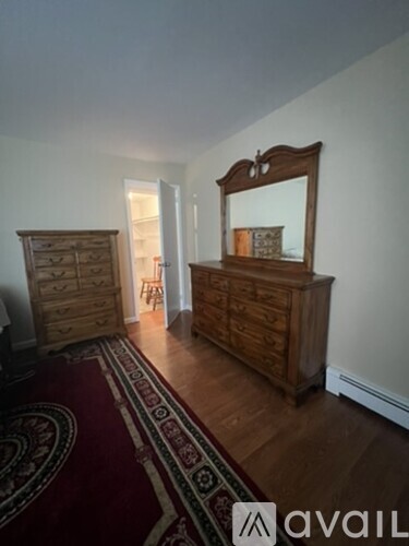 33 Valley Drive 1 Single Family Home for Rent - Photo gallery 3