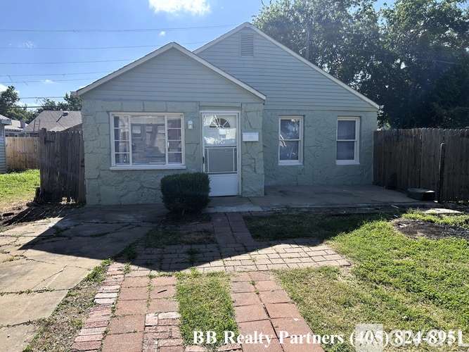 1122 S Xanthus Pl 2 Beds Single Family Home for Rent - Photo gallery 1