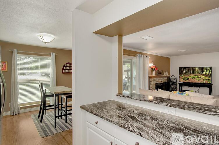 7303 S Xenia Ct 2 Beds Apartment for Rent - Photo gallery 3