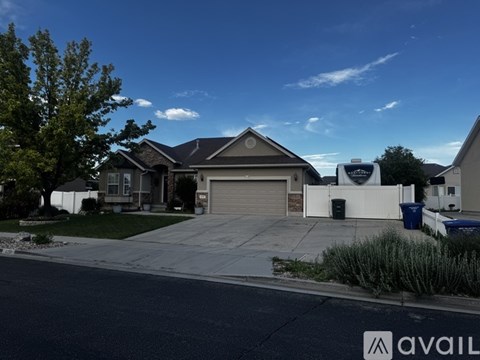 4281 3630 West 7 Beds Apartment for Rent