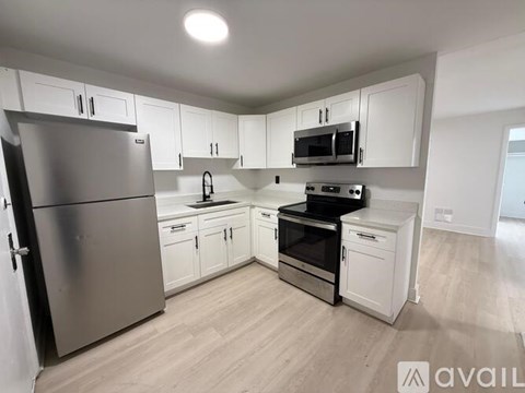 12215 W Dixie Hwy 2 Beds Apartment for Rent