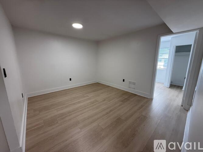 12215 W Dixie Hwy 2 Beds Apartment for Rent - Photo gallery 2