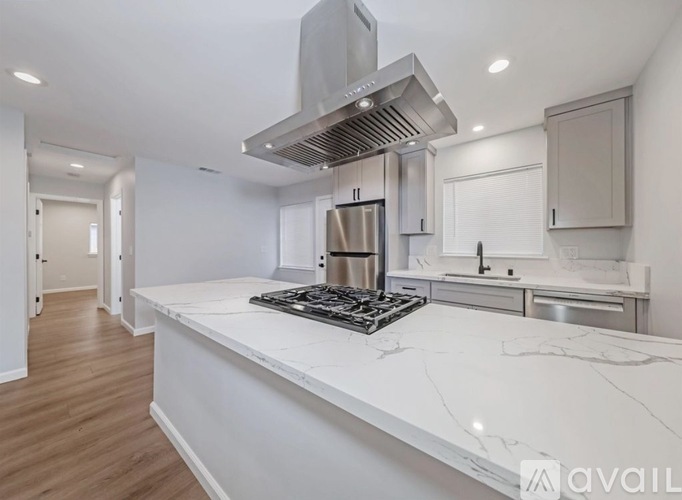 2021 Potrero Avenue 2 Beds Apartment for Rent - Photo gallery 1