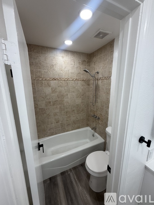 9625 Sylmar Avenue 3 Beds Condo for Rent - Photo gallery 2
