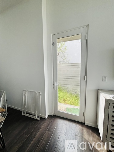 649 Cross Avenue 3 Beds Single Family Home for Rent - Photo gallery 4