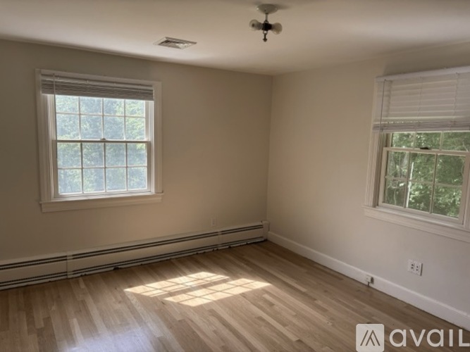 426 Conant Road 4 Beds Single Family Home for Rent - Photo gallery 4