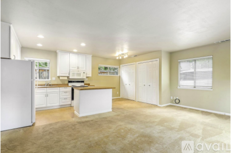 4510 Chicago Avenue, Unit #B 2 Beds Single Family Home for Rent - Photo gallery 4