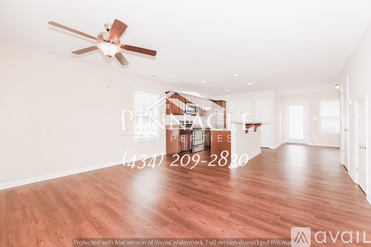 108 Tomahawk Industrial Park 3 Beds Townhouse for Rent - Photo gallery 4