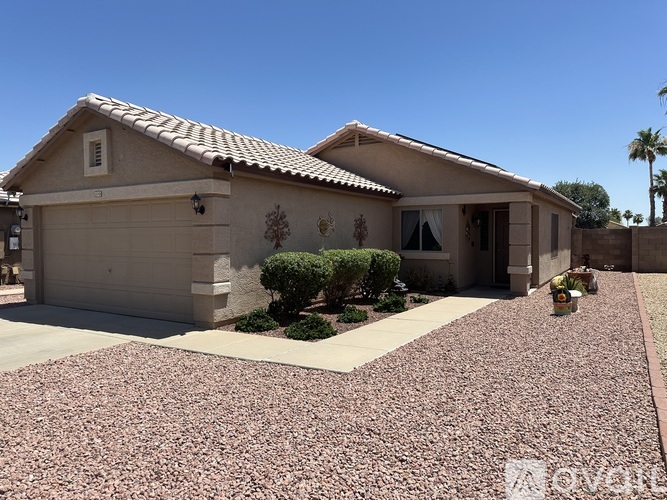 15743 West Elm Street 3 Beds Single Family Home for Rent - Photo gallery 1