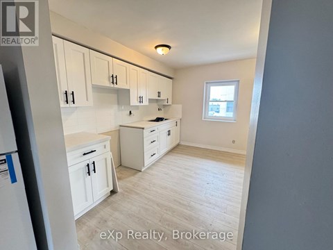 APT 2 - 2 KING STREET 2 Beds Apartment for Rent