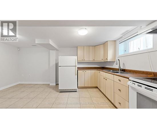 #BSMT - 308 HENDON AVENUE 1 House for Rent - Photo gallery 5