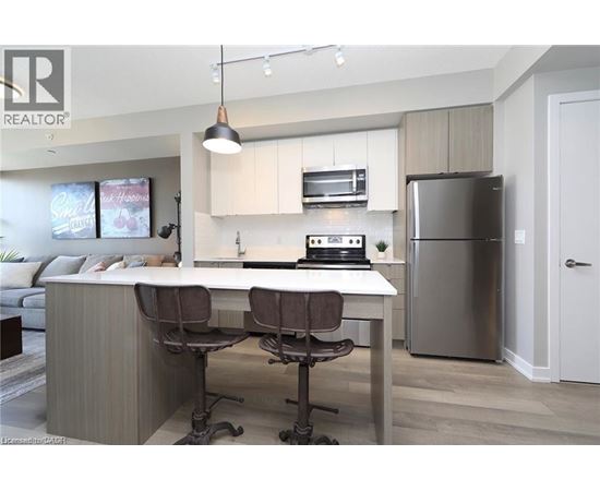 5240 DUNDAS Street Unit# B504 2 Beds Apartment, Condo, Home for Rent - Photo gallery 5