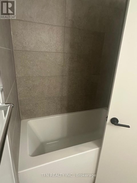 202 - 2075 KING ROAD 2 Beds Apartment for Rent